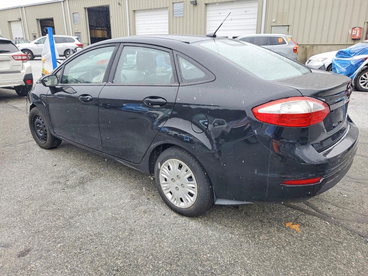 2016 FORD FIESTA S photo 4