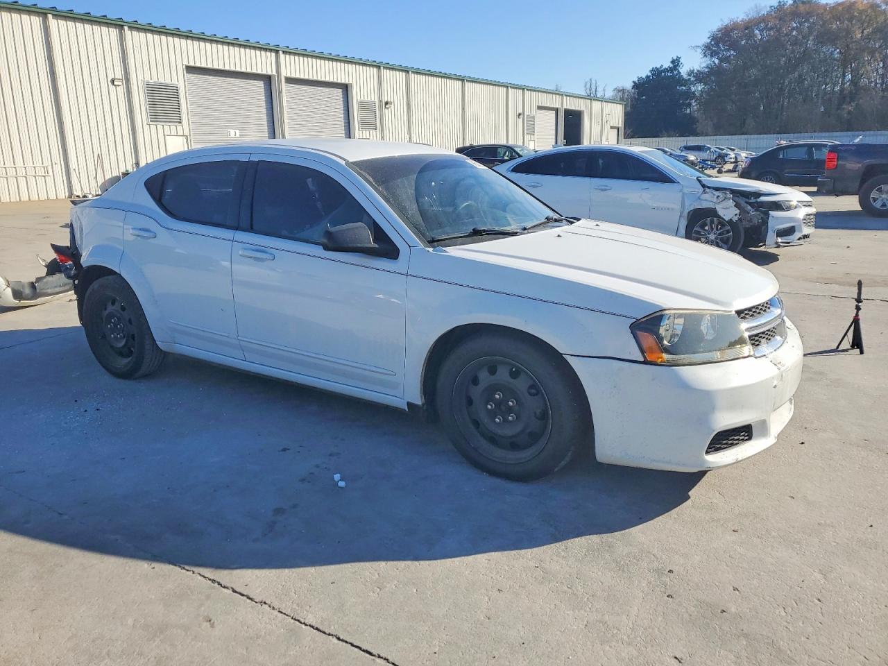 2013 DODGE AVENGER SE photo 4