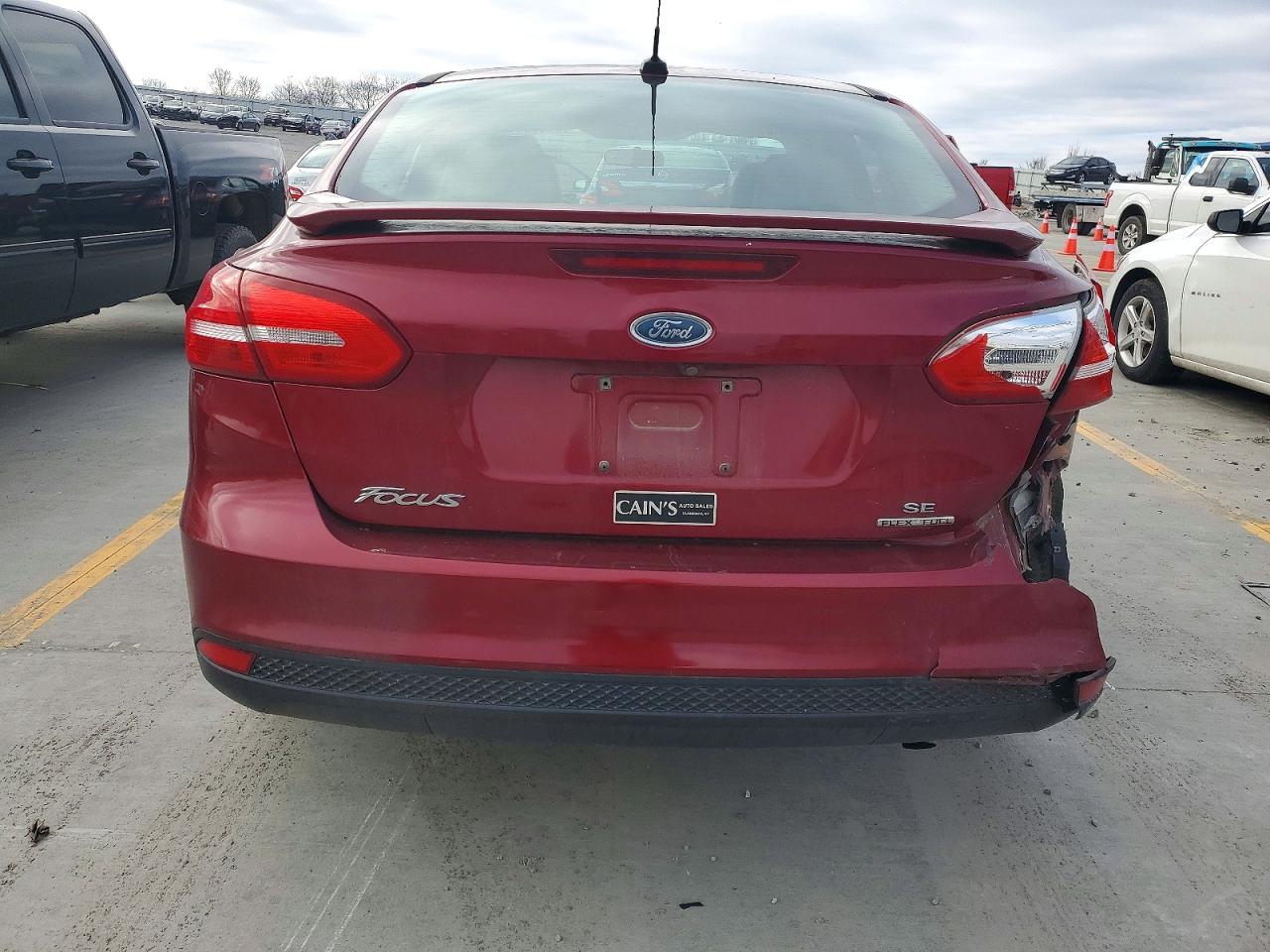 2015 FORD FOCUS SE photo 6