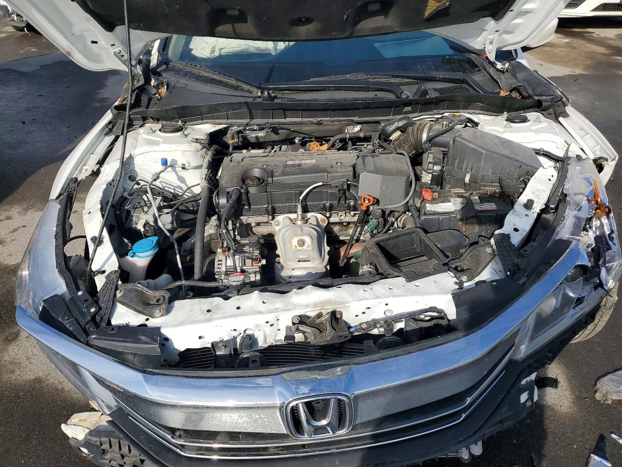 2017 HONDA ACCORD LX photo 11