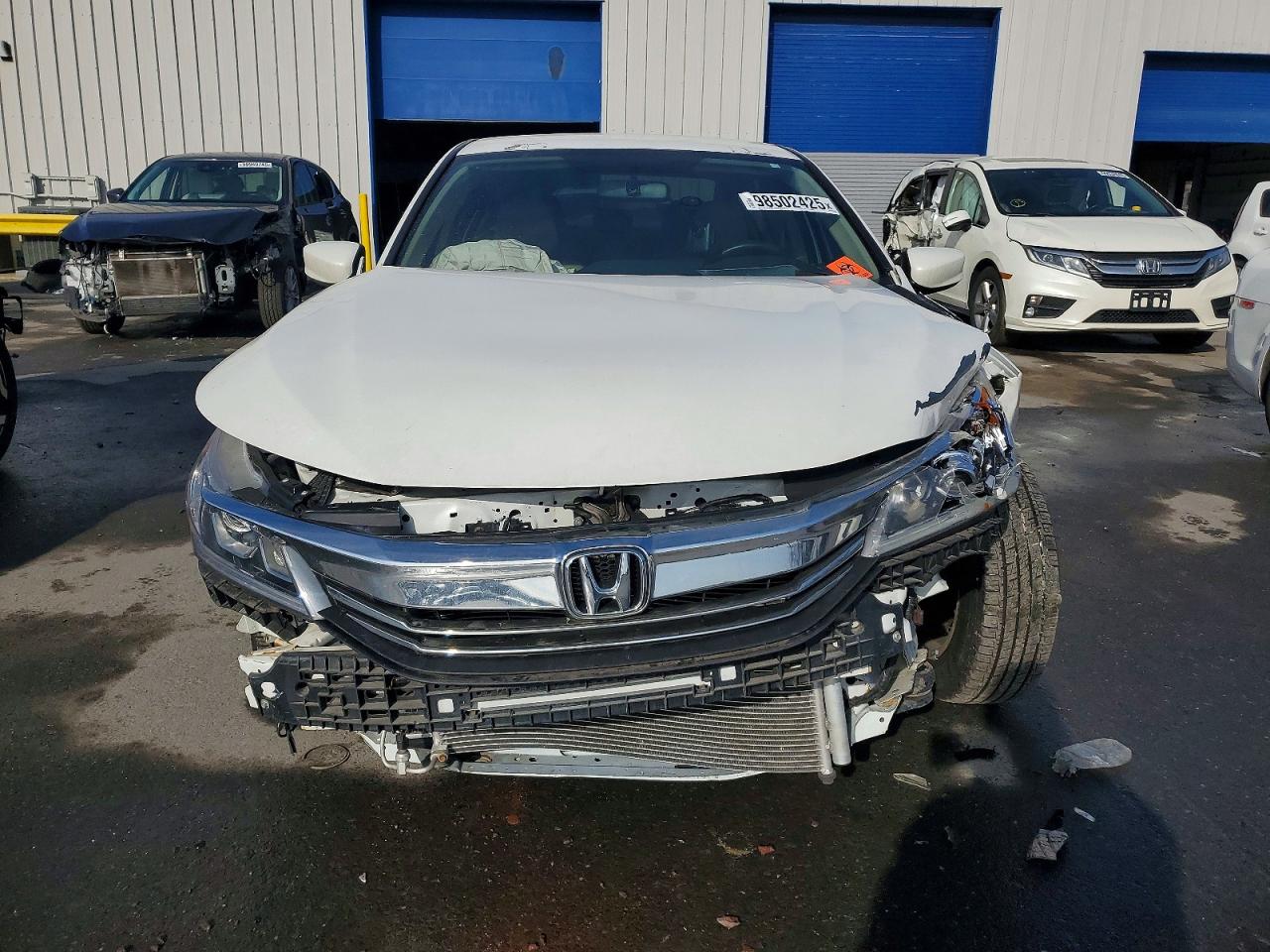 2017 HONDA ACCORD LX photo 5