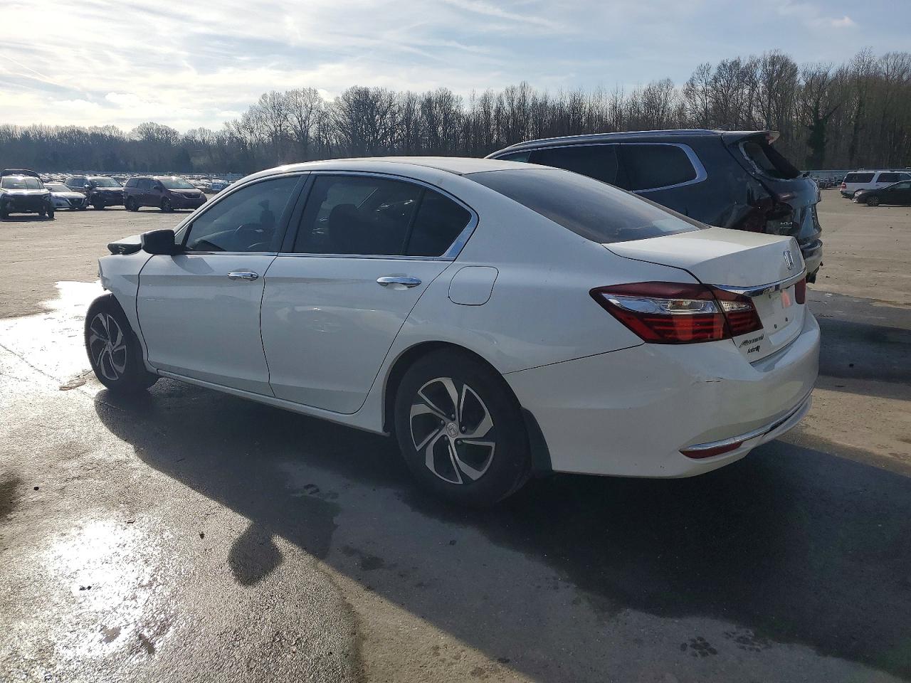 2017 HONDA ACCORD LX photo 2