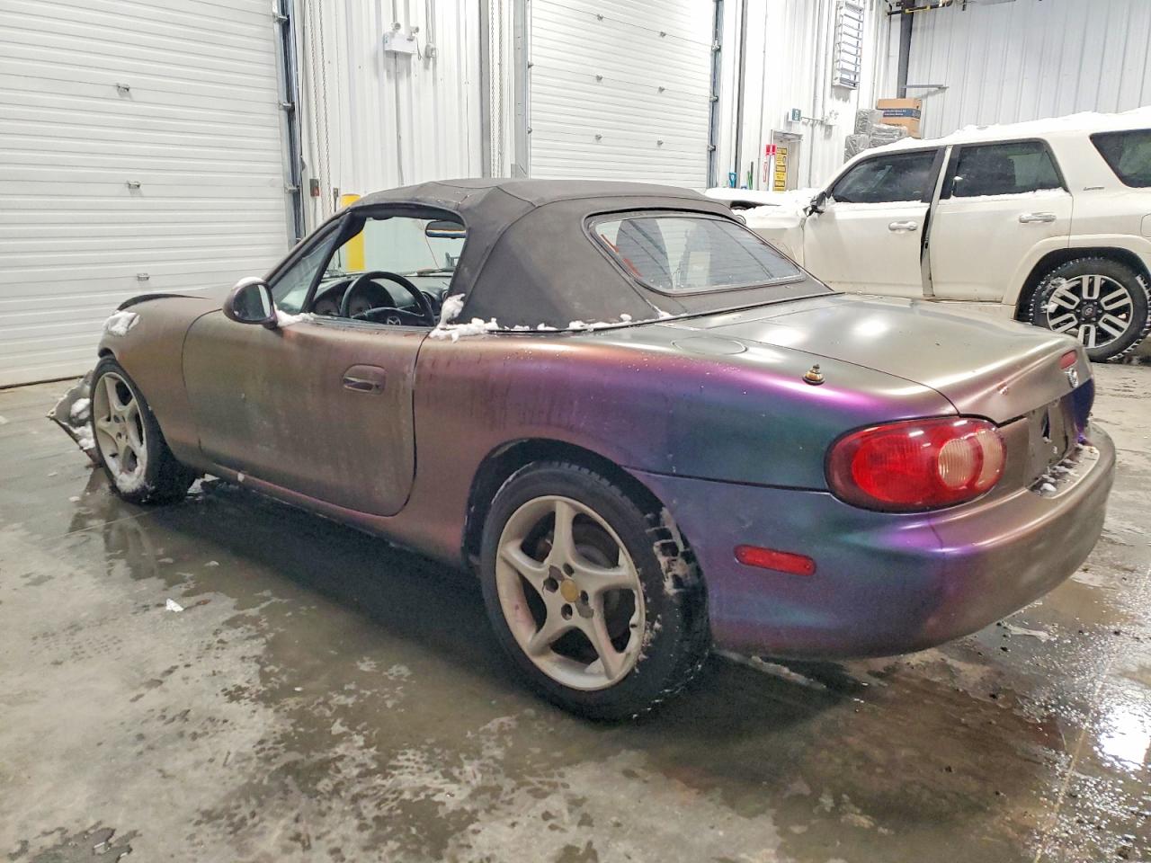 2003 MAZDA MX-5 MIATA BASE photo 2