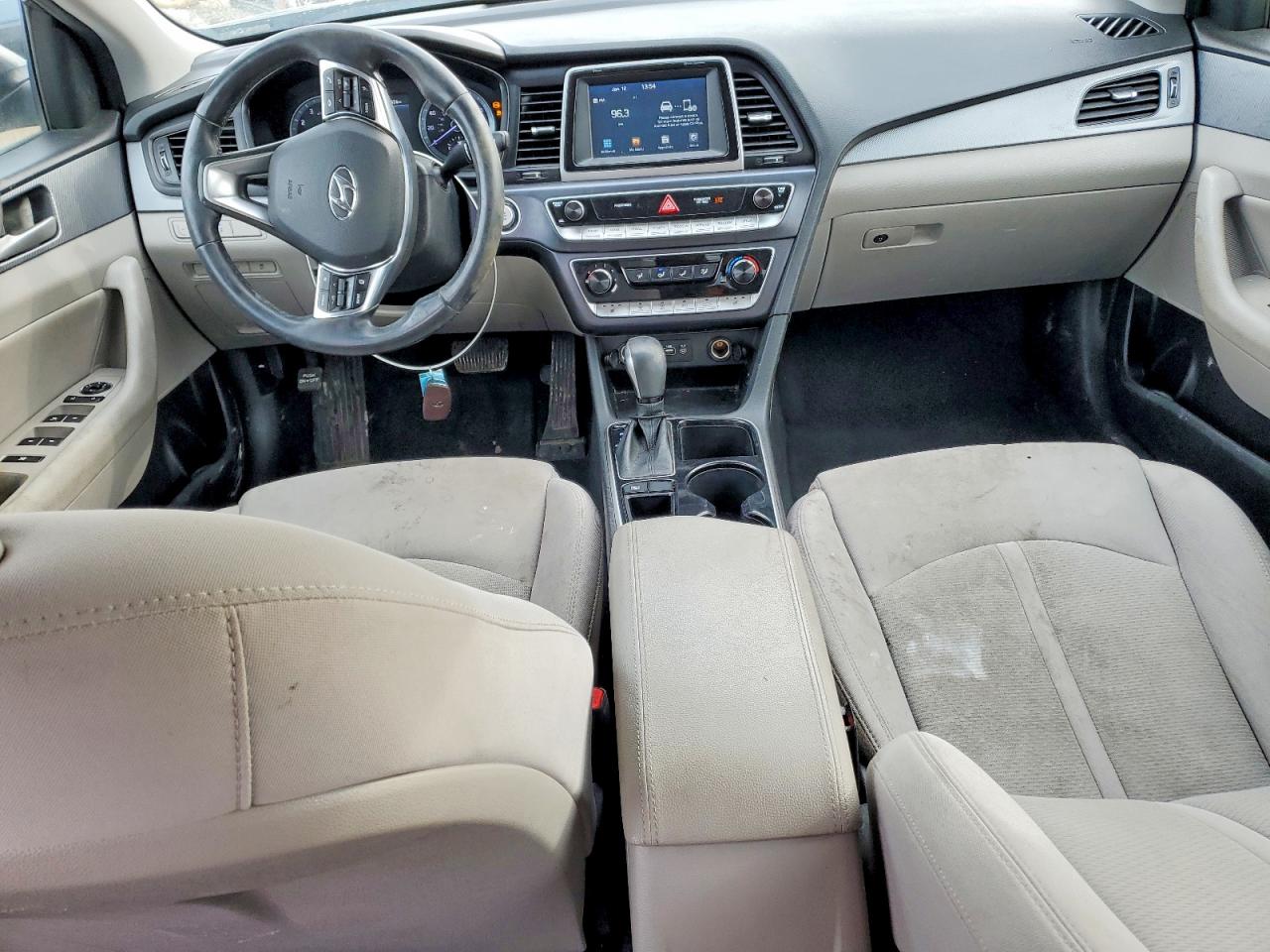 2018 HYUNDAI SONATA SPORT photo 15