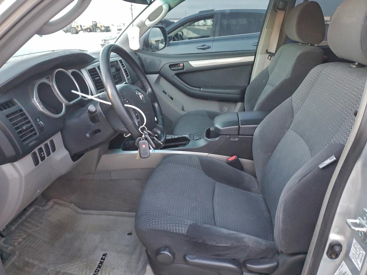2003 TOYOTA 4RUNNER SR5 photo 13