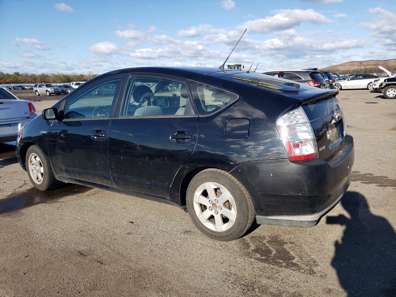 2007 TOYOTA PRIUS photo 2