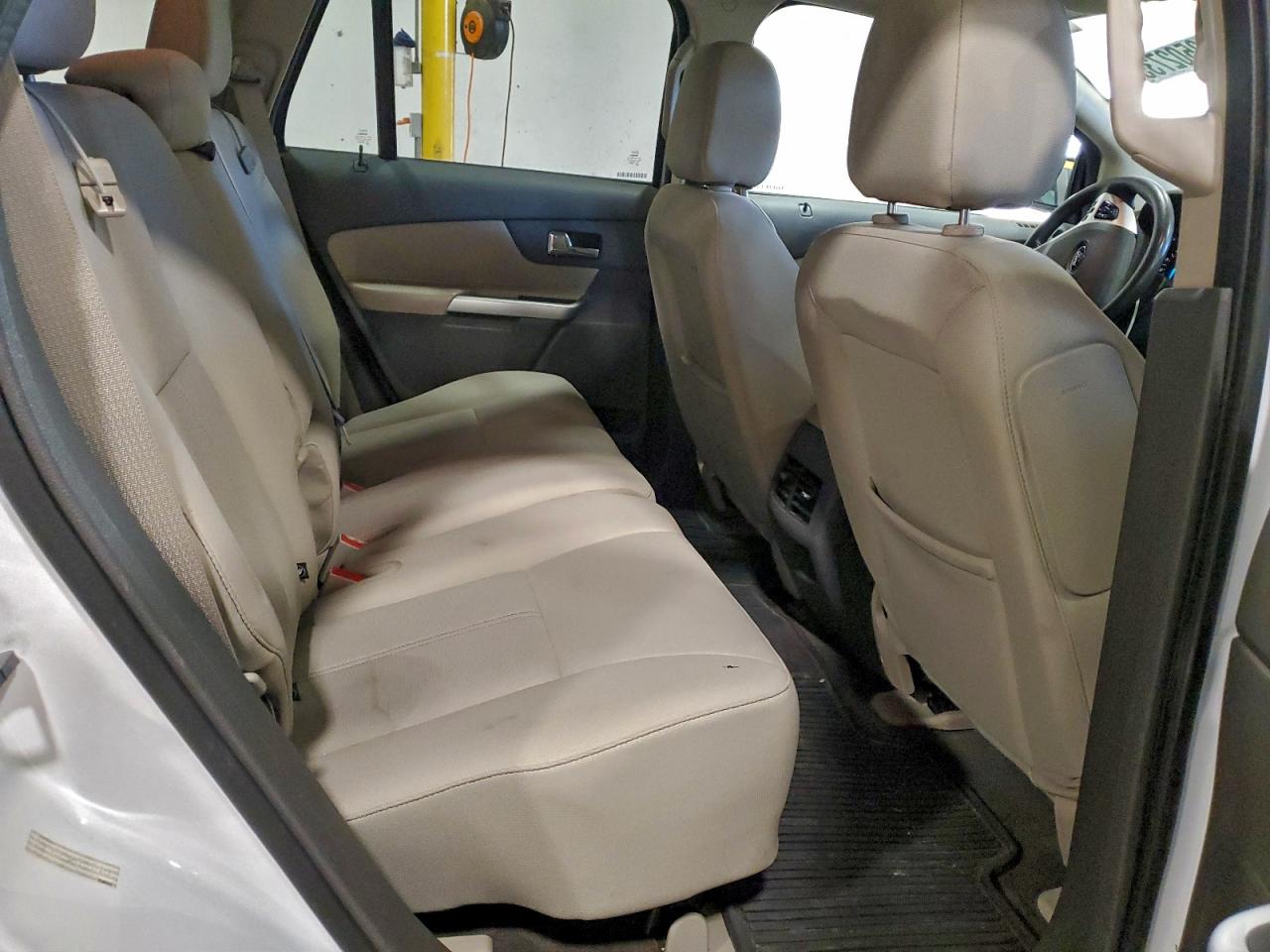 2014 FORD EDGE SE photo 11