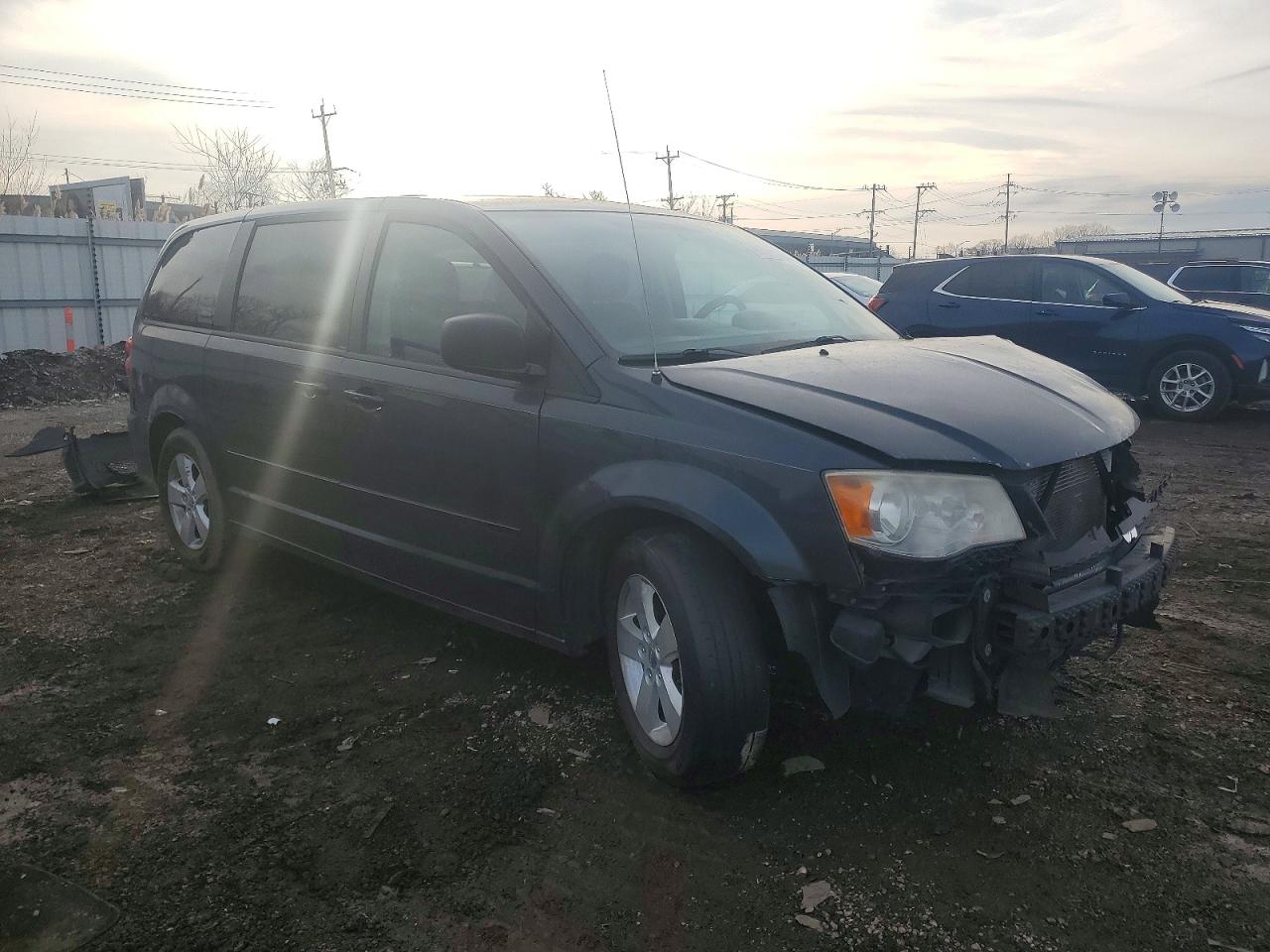 2013 DODGE GRAND CARAVAN SE photo 4