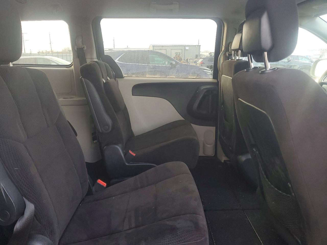 2013 DODGE GRAND CARAVAN SE photo 11