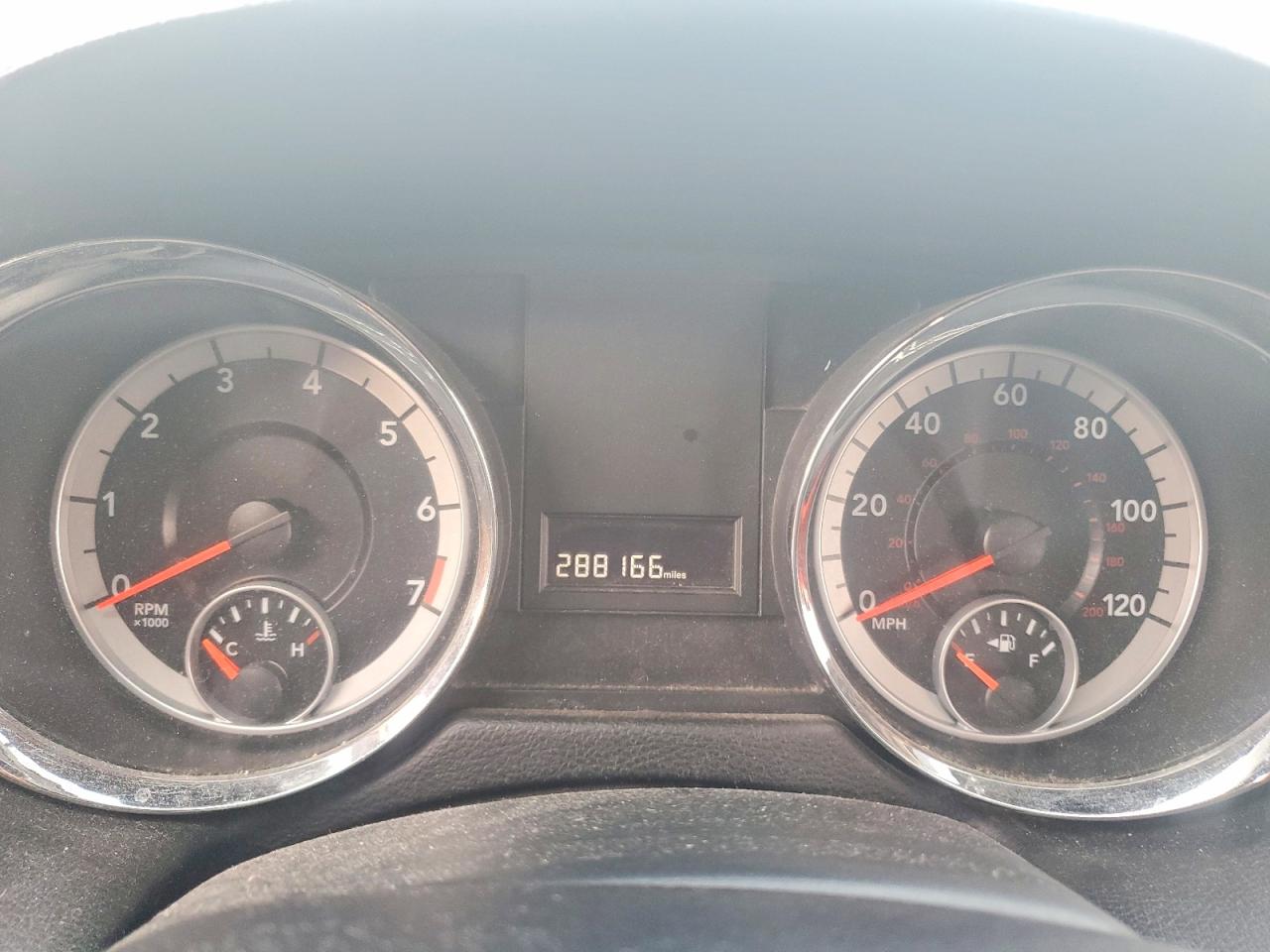 2013 DODGE GRAND CARAVAN SE photo 9