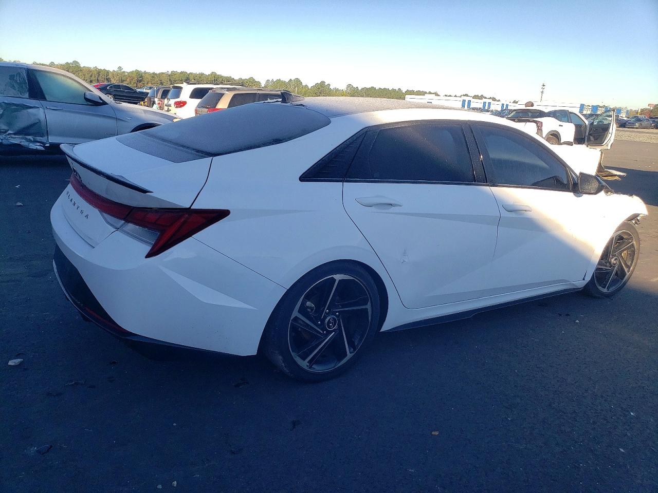 2023 HYUNDAI ELANTRA N LINE photo 3