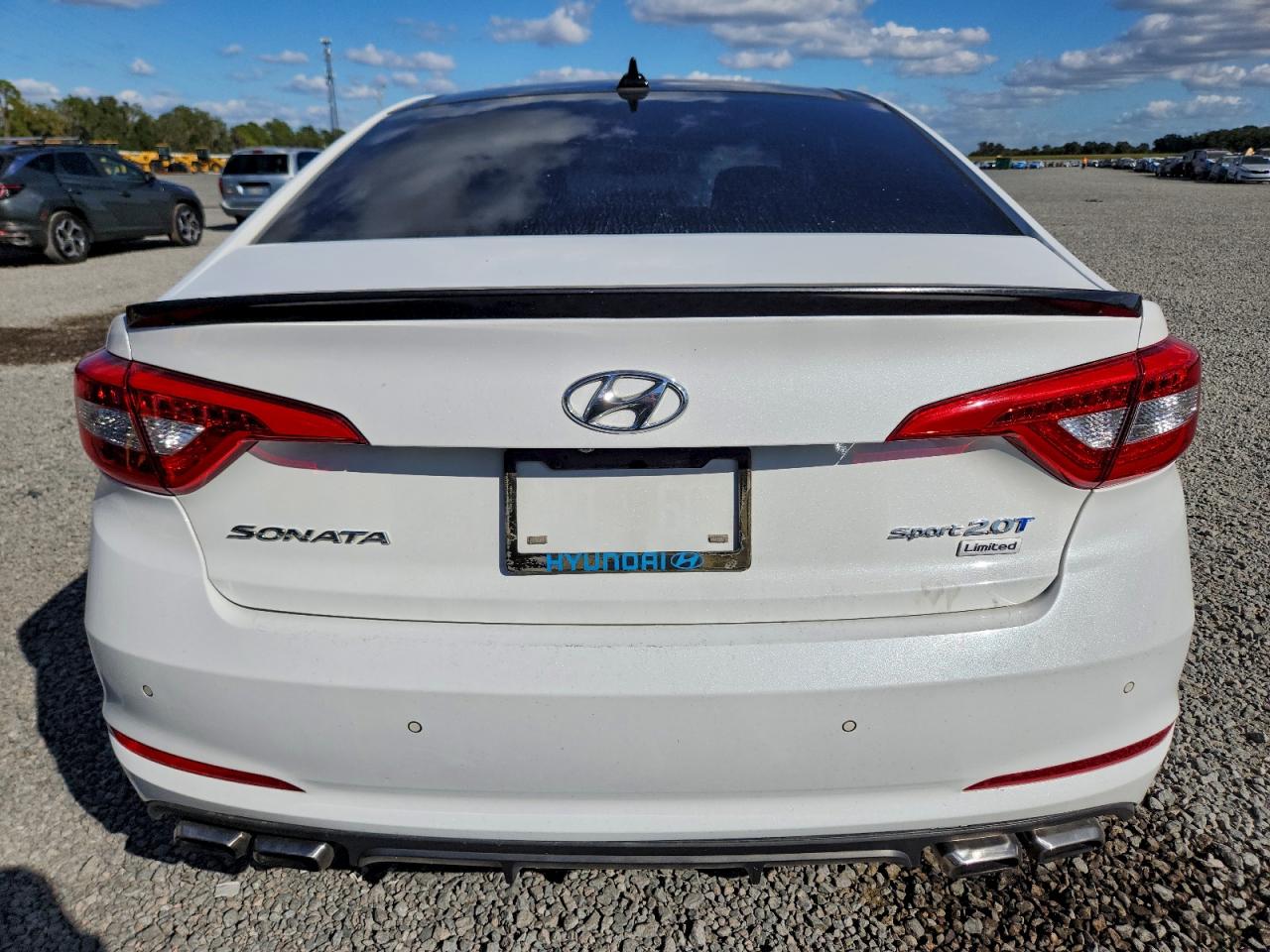 2015 HYUNDAI SONATA SPORT photo 6