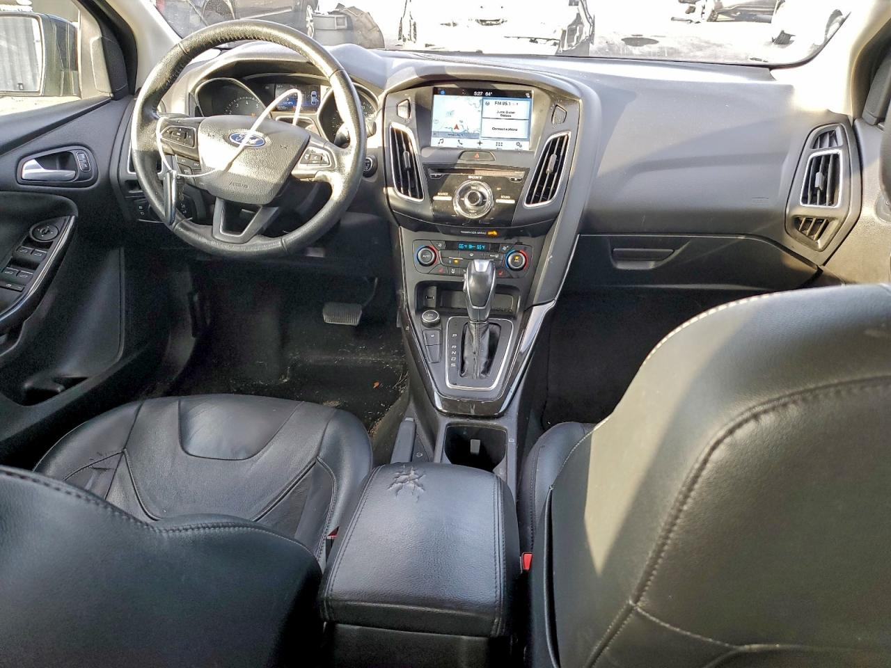2017 FORD FOCUS TITANIUM photo 8