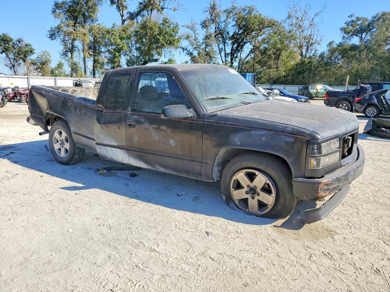 1995 CHEVROLET GMT-400 C1500 photo 4