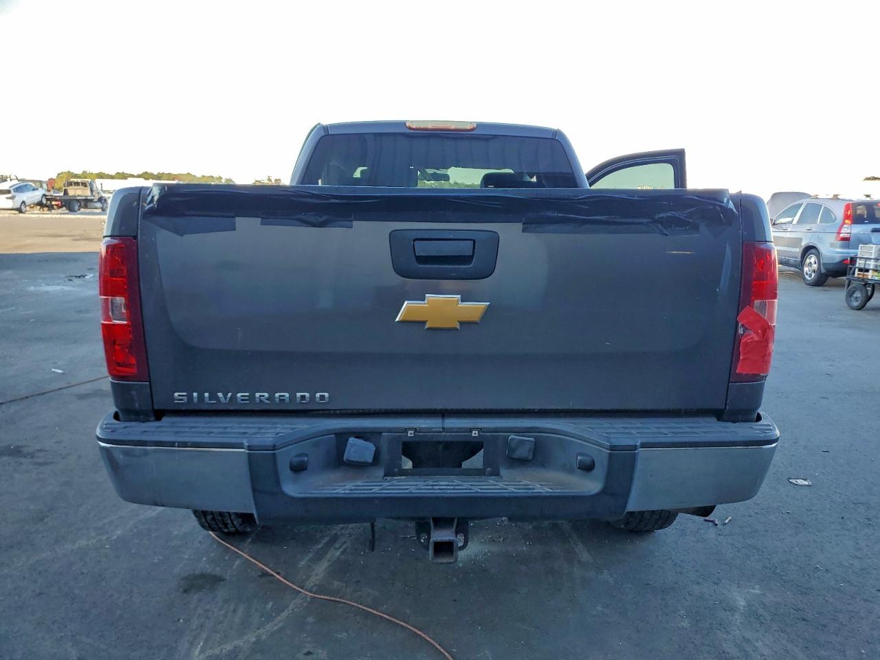 2010 CHEVROLET SILVERADO C1500 photo 6