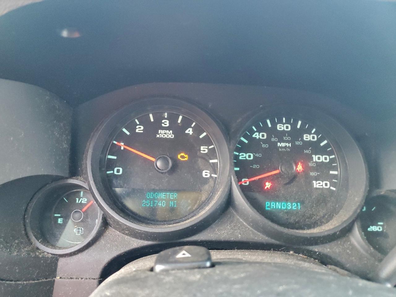 2010 CHEVROLET SILVERADO C1500 photo 9