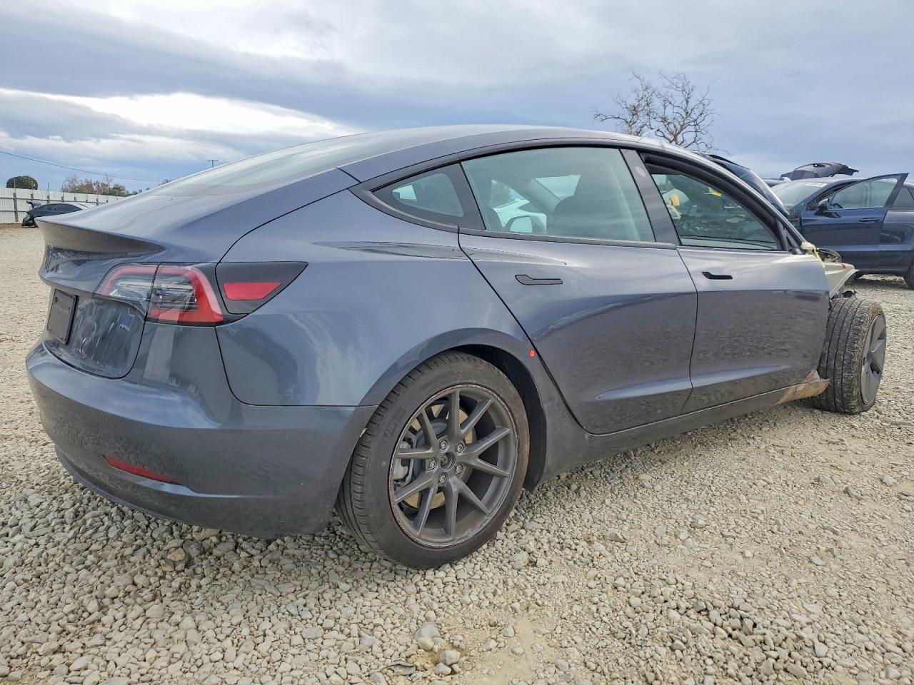 2023 TESLA MODEL 3 photo 3