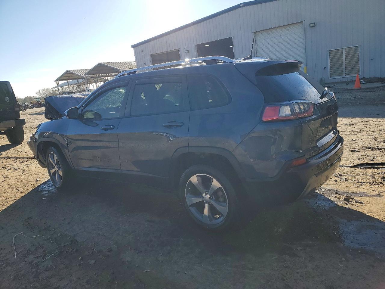 2019 JEEP CHEROKEE LIMITED photo 2