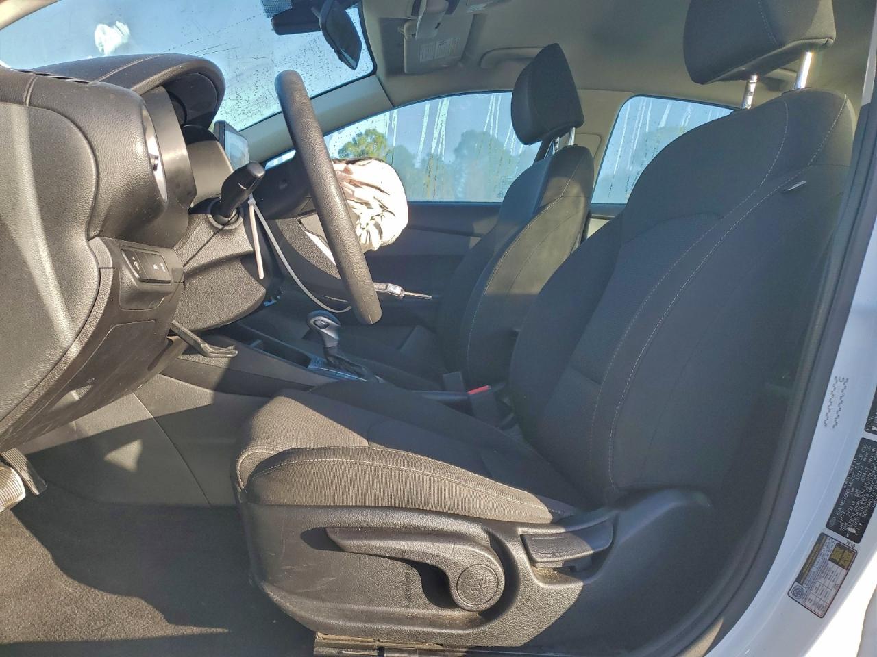 2020 KIA FORTE FE photo 19