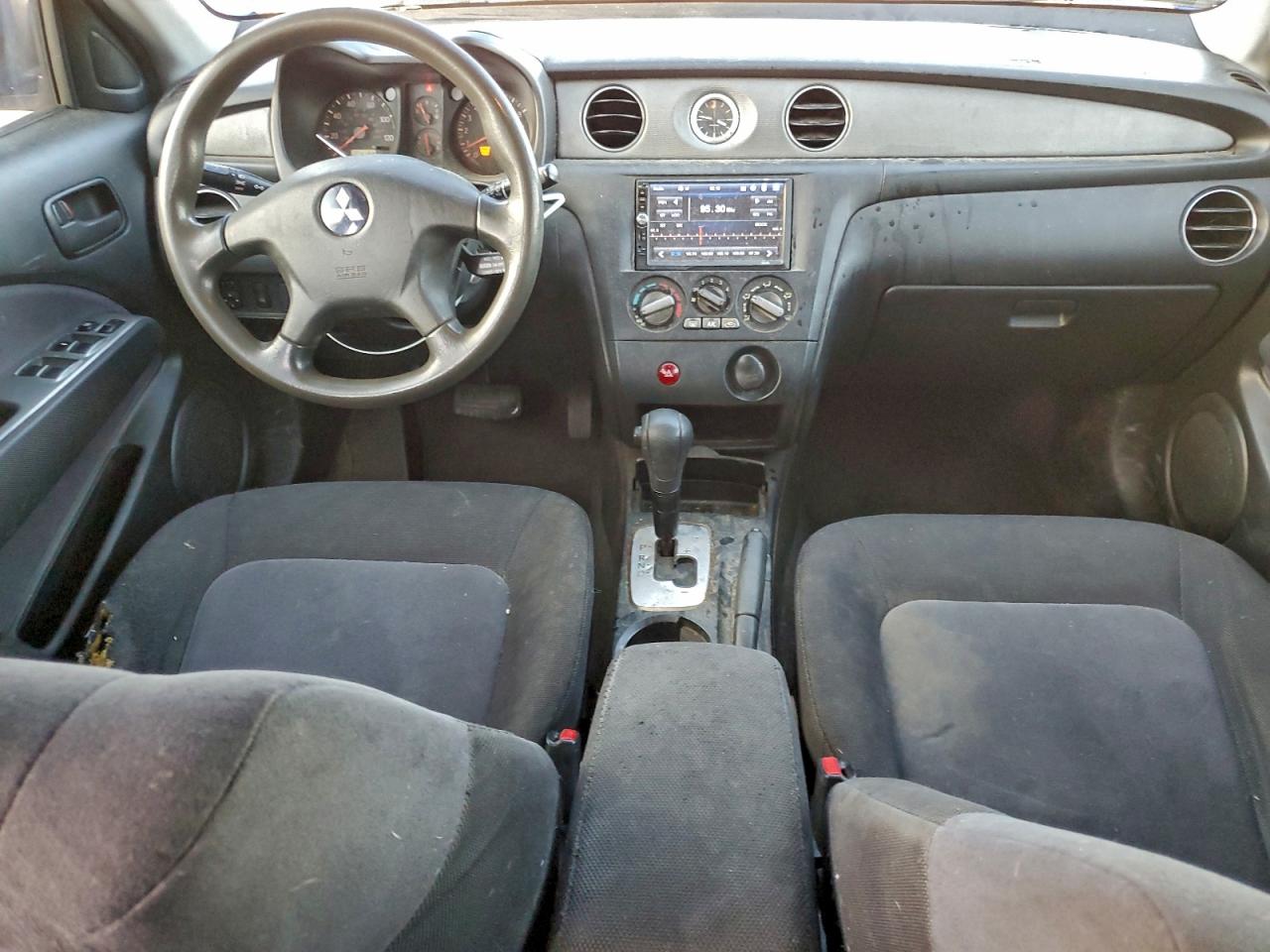 2003 MITSUBISHI OUTLANDER LS photo 8