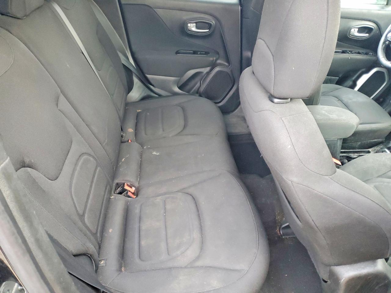 2019 JEEP RENEGADE LATITUDE photo 19