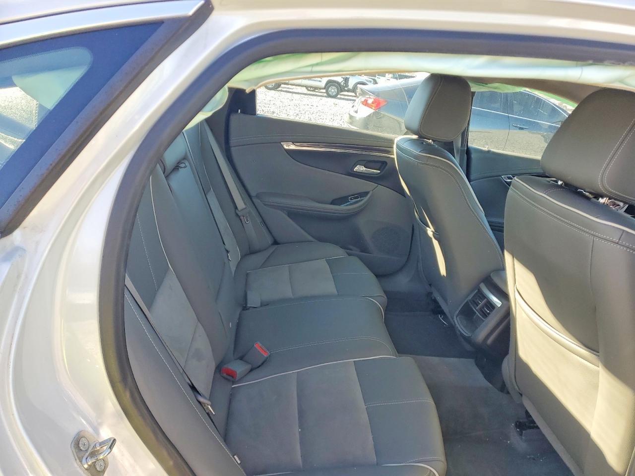 2015 CHEVROLET IMPALA LT photo 10