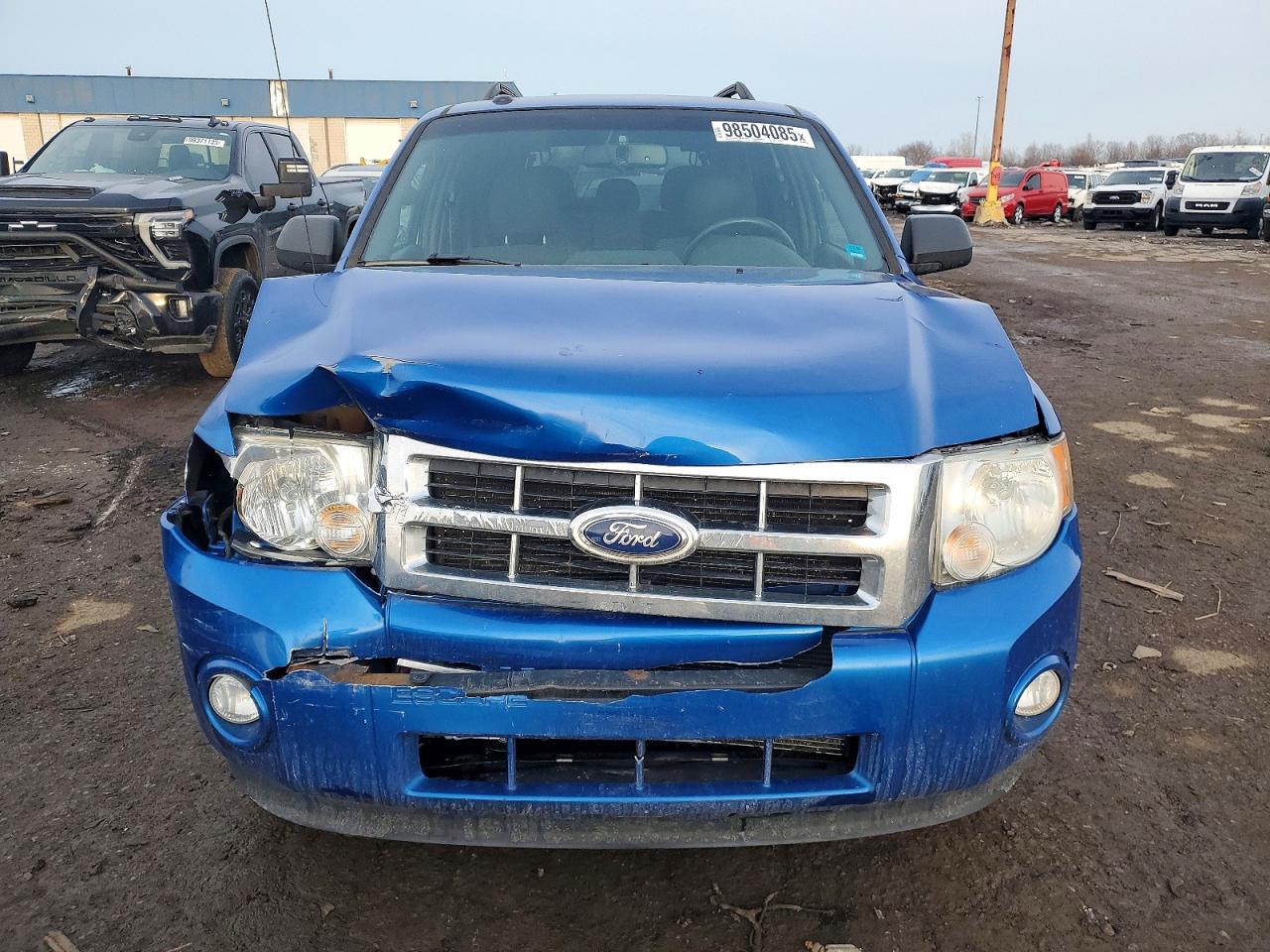 2011 FORD ESCAPE XLT photo 5