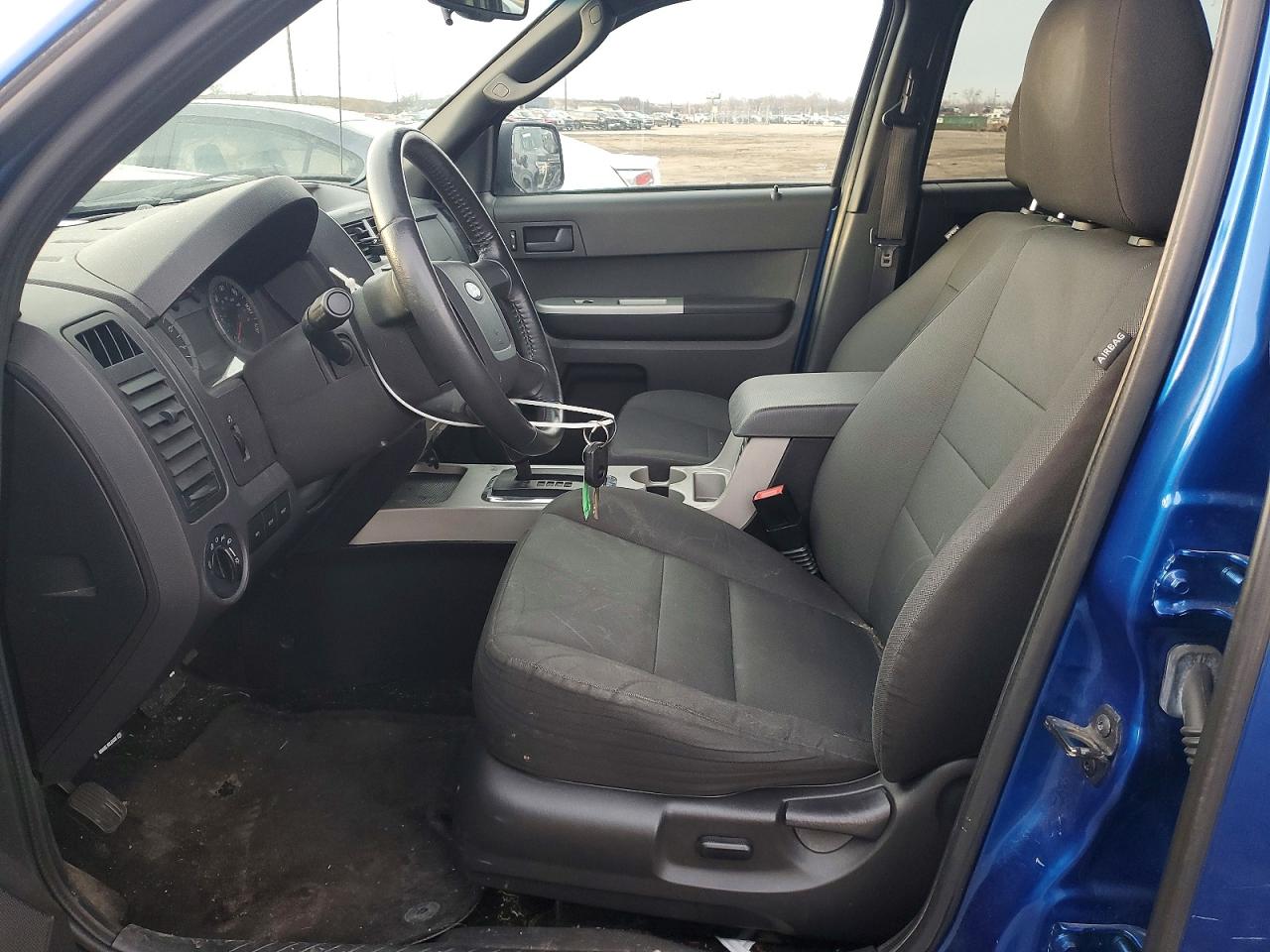 2011 FORD ESCAPE XLT photo 7