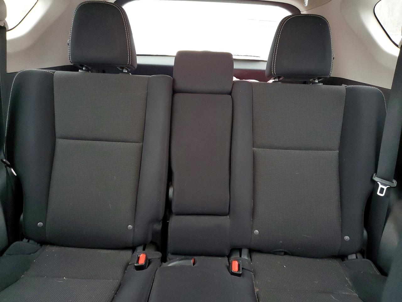 2017 TOYOTA RAV4 XLE photo 10