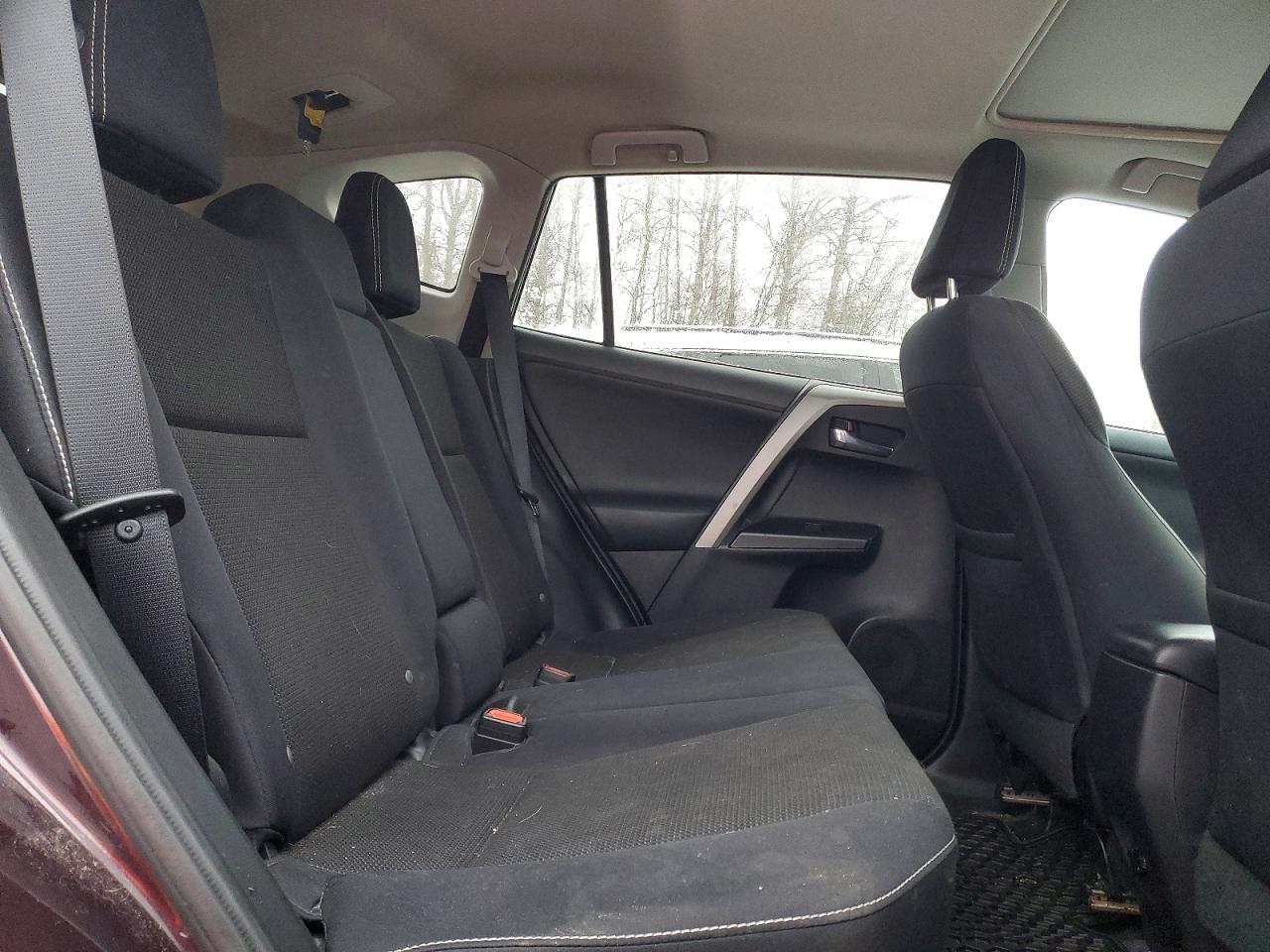 2017 TOYOTA RAV4 XLE photo 11