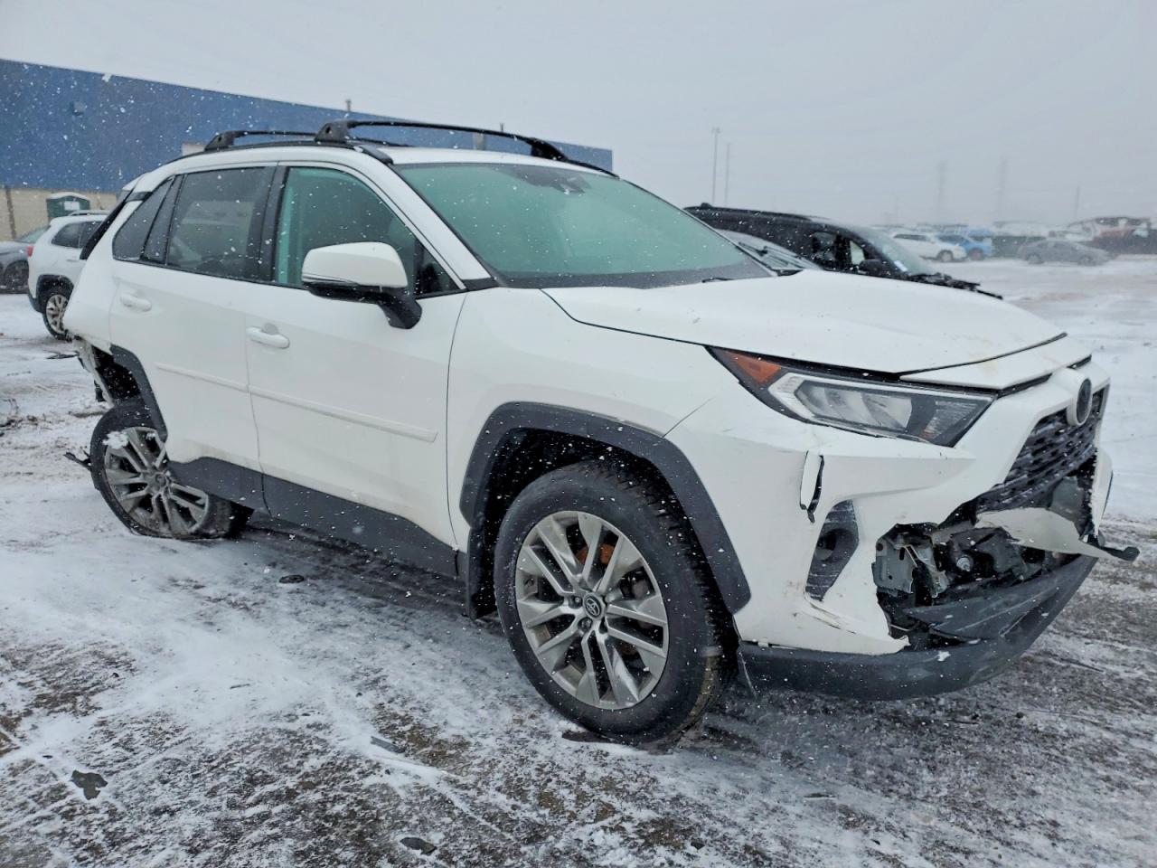 2019 TOYOTA RAV4 XLE PREMIUM photo 4
