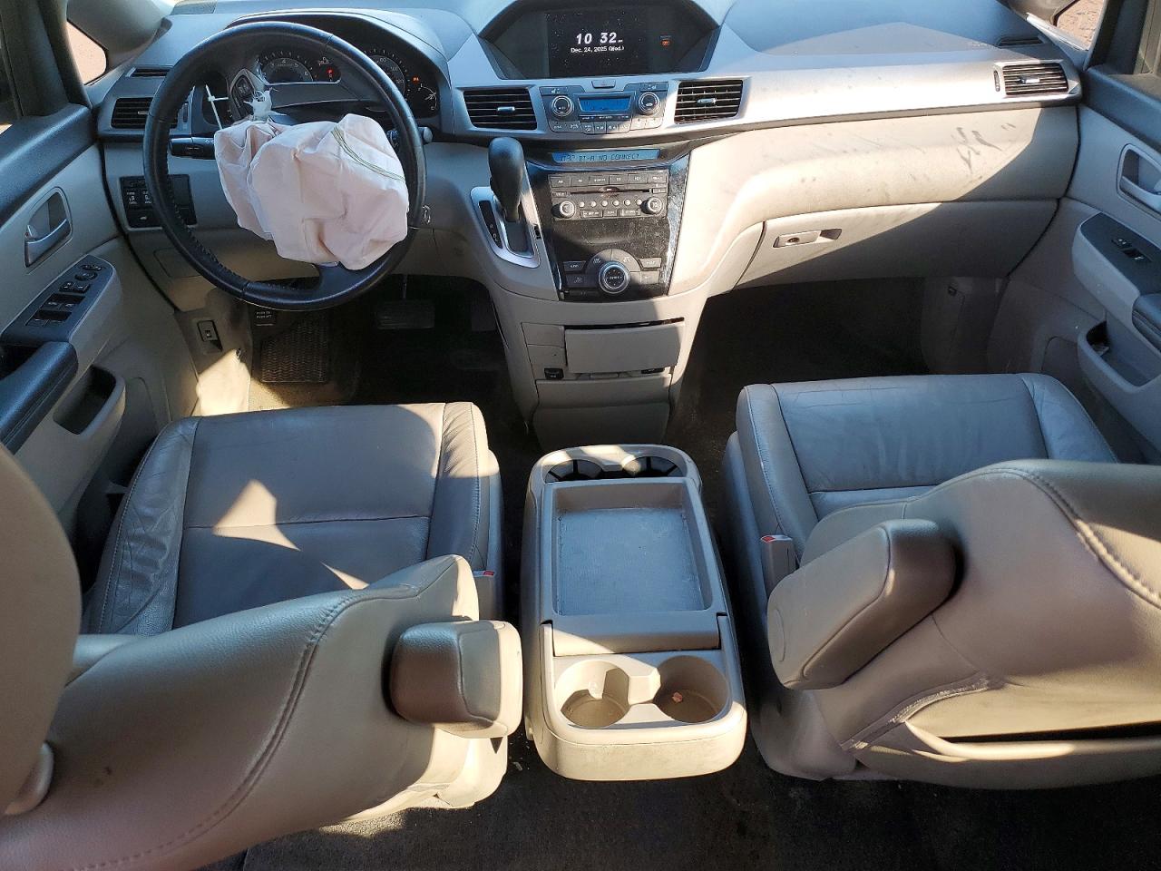 2012 HONDA ODYSSEY EXL photo 15