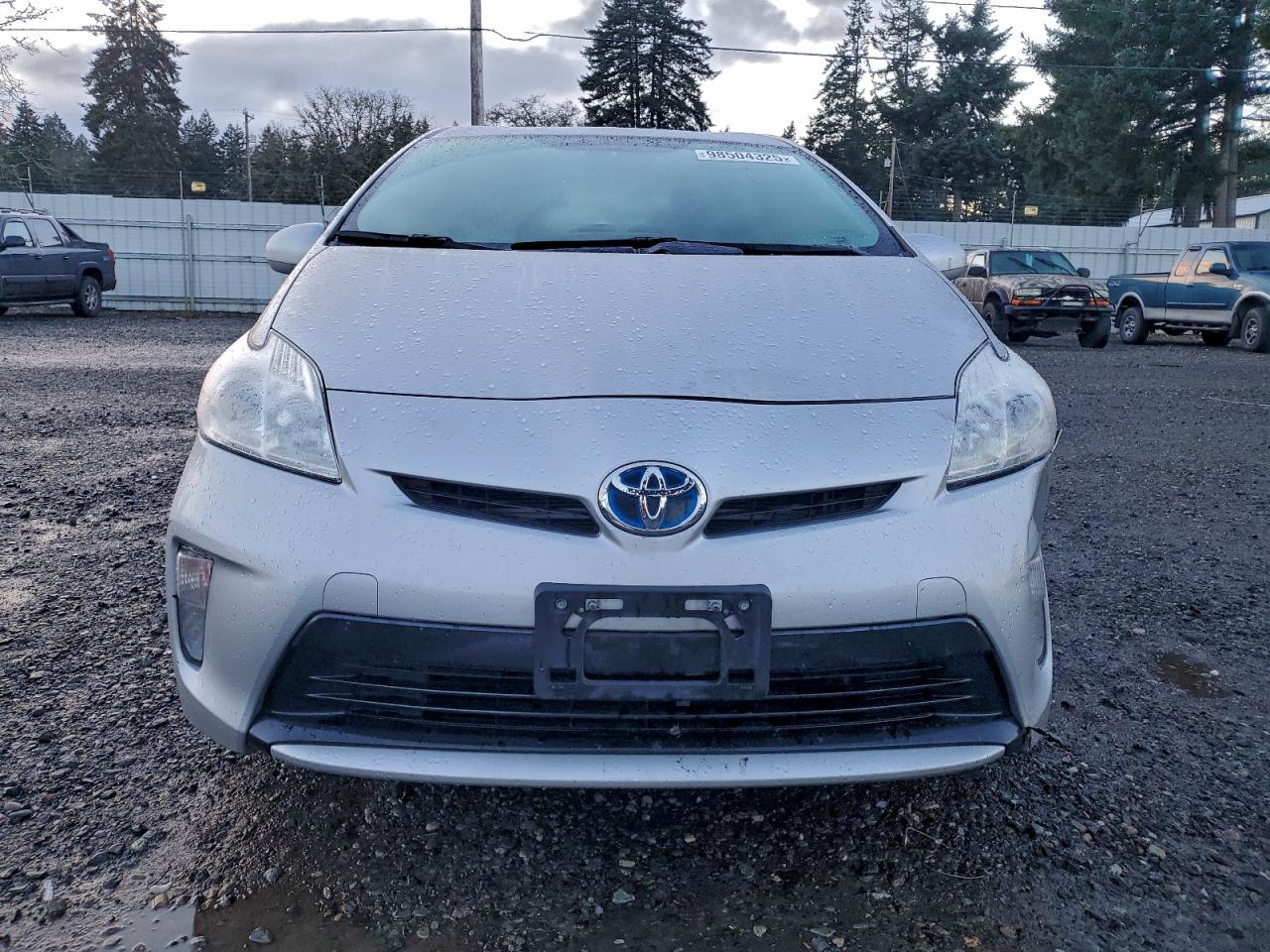 2013 TOYOTA PRIUS photo 9