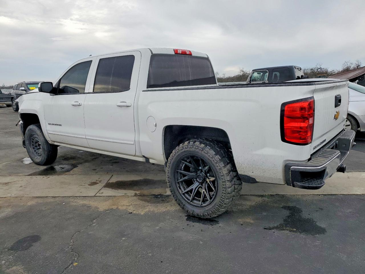 2016 CHEVROLET SILVERADO C1500 LT photo 3