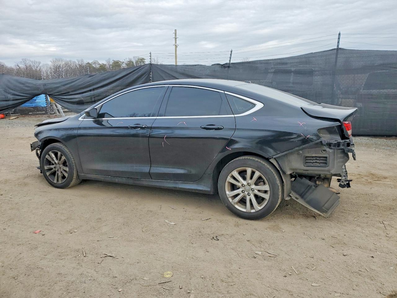 2016 CHRYSLER 200 LIMITED photo 4
