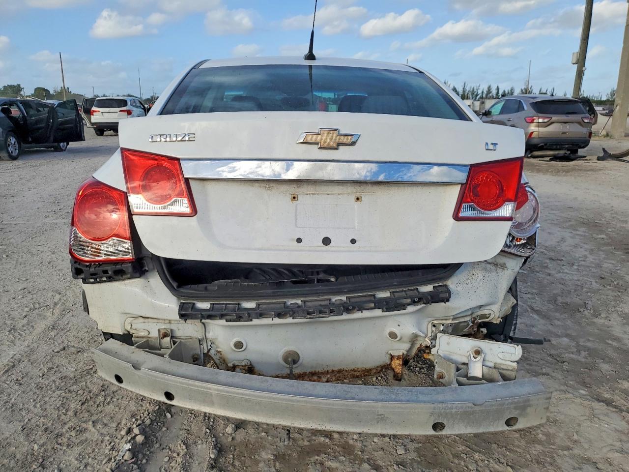 2011 CHEVROLET CRUZE LT photo 11