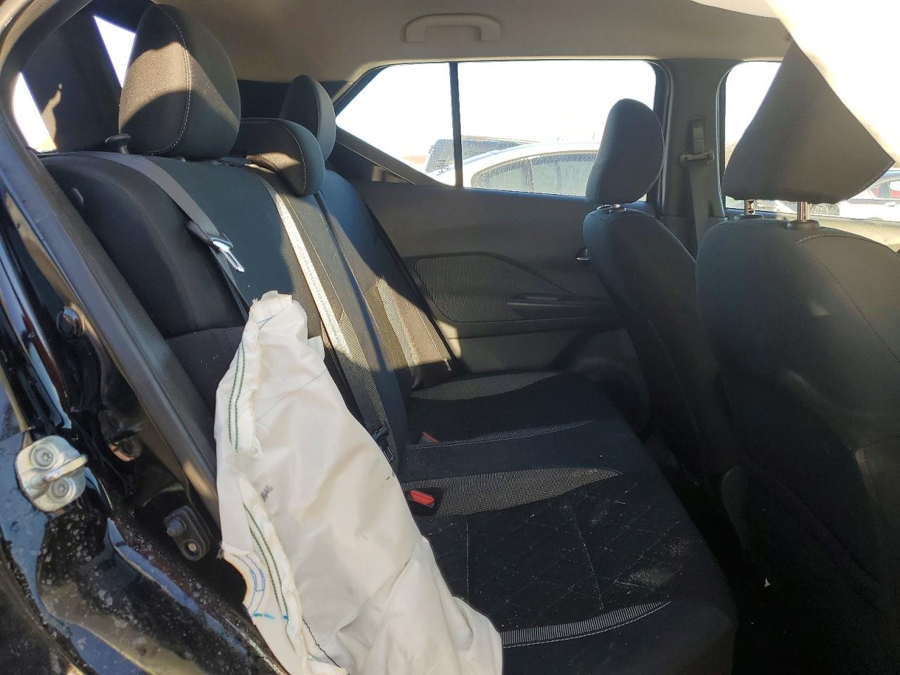 2020 NISSAN KICKS SV photo 28