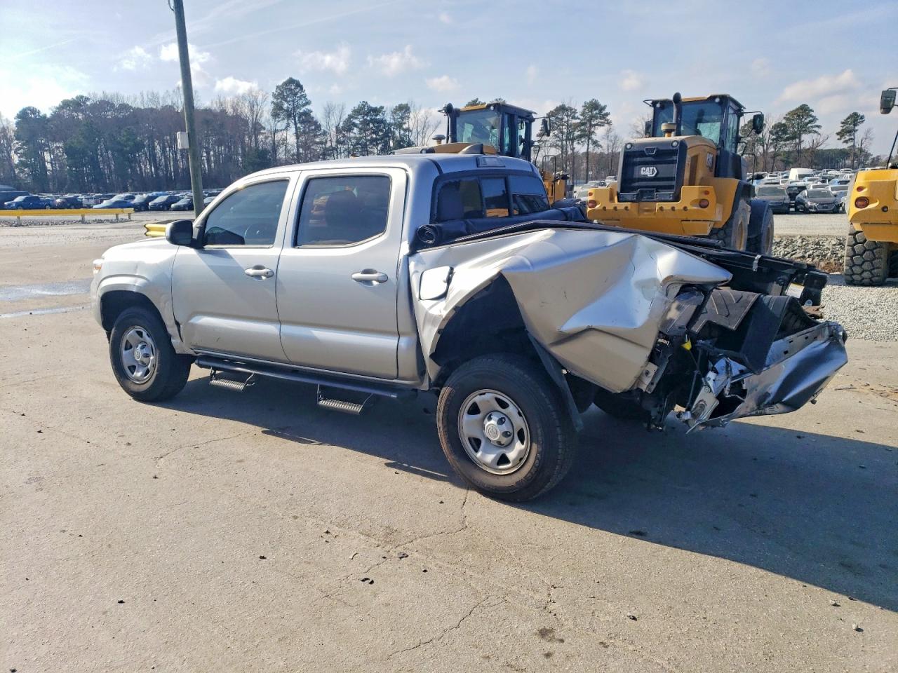 2022 TOYOTA TACOMA DOUBLE CAB photo 2