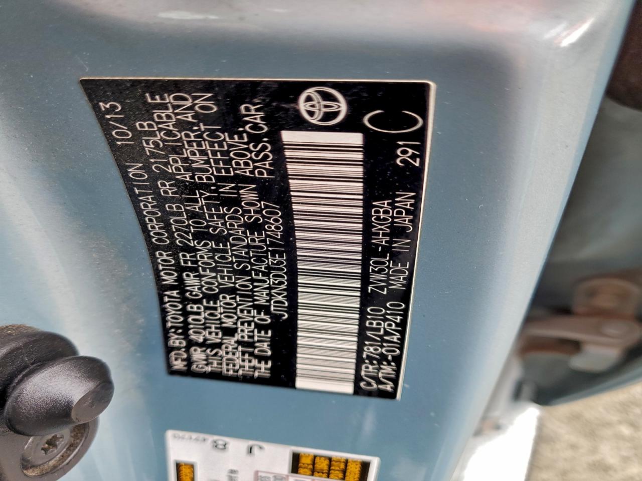 2014 TOYOTA PRIUS photo 12