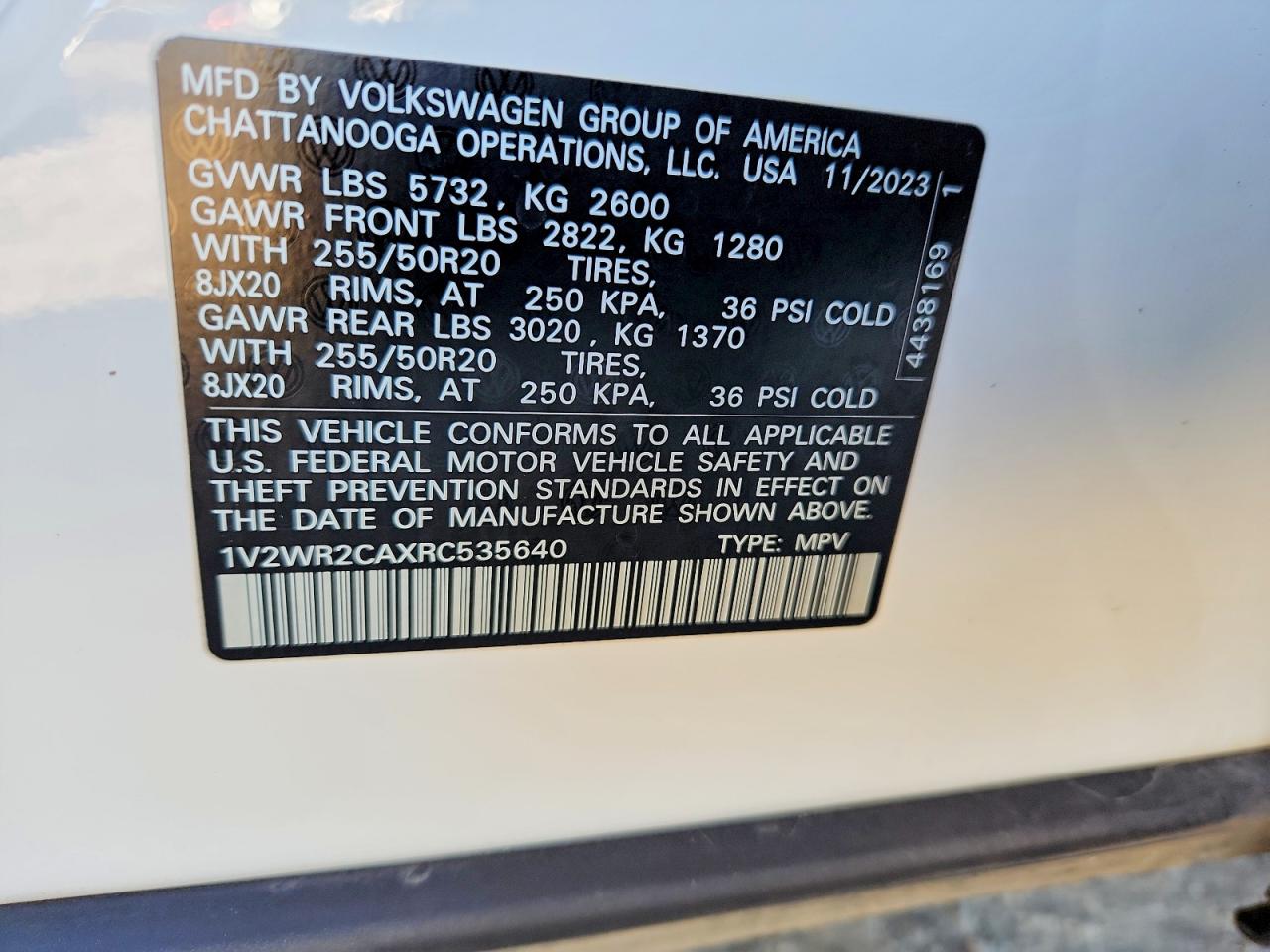 2024 VOLKSWAGEN ATLAS SE photo 13