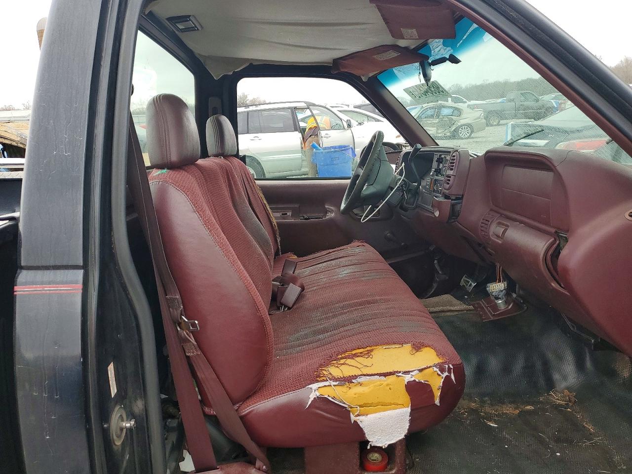 1998 CHEVROLET GMT-400 C1500 photo 28