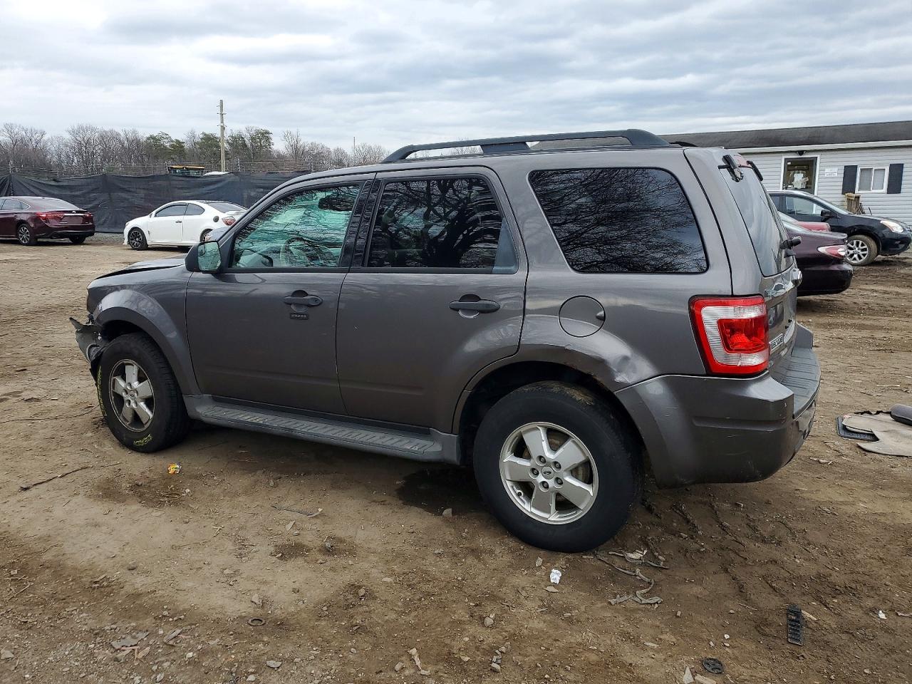 2012 FORD ESCAPE XLT photo 3