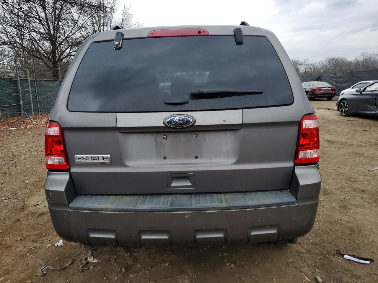 2012 FORD ESCAPE XLT photo 11
