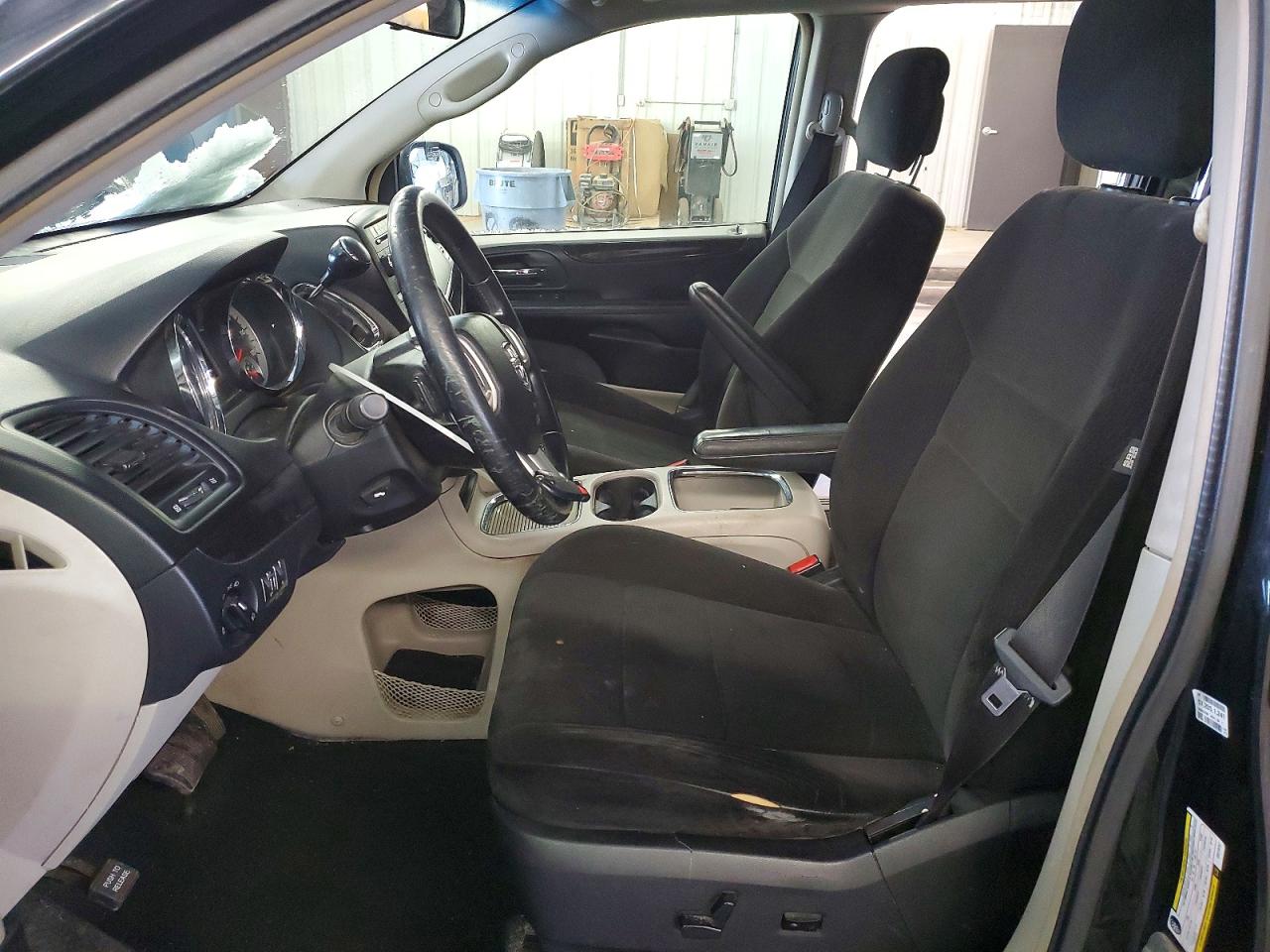 2012 DODGE GRAND CARAVAN CREW photo 13