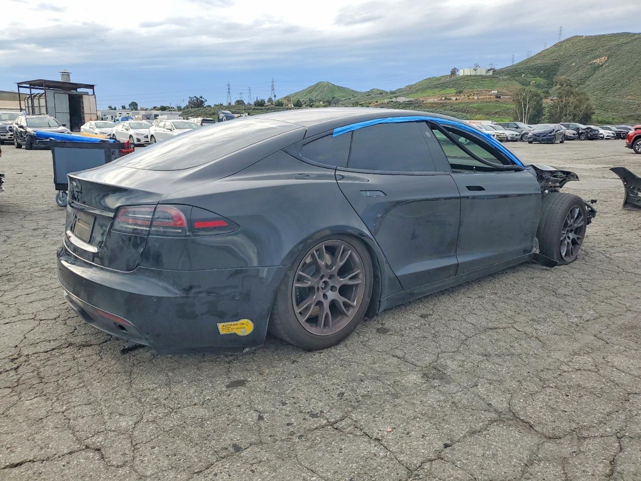 2022 TESLA MODEL S photo 3
