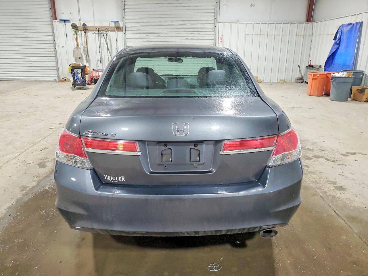 2011 HONDA ACCORD LX photo 6