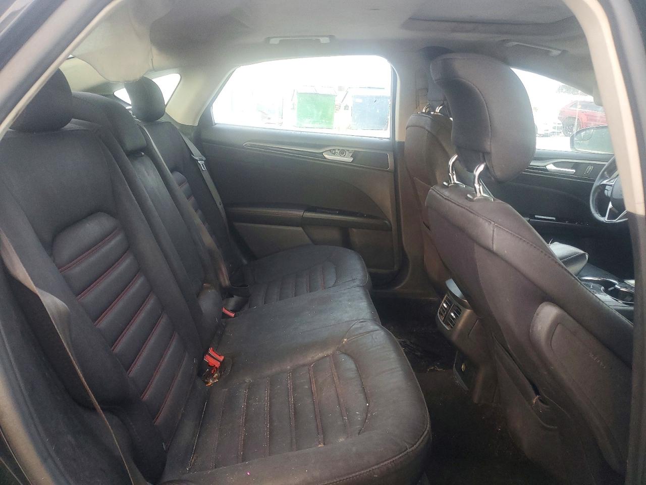 2015 FORD FUSION SE photo 10