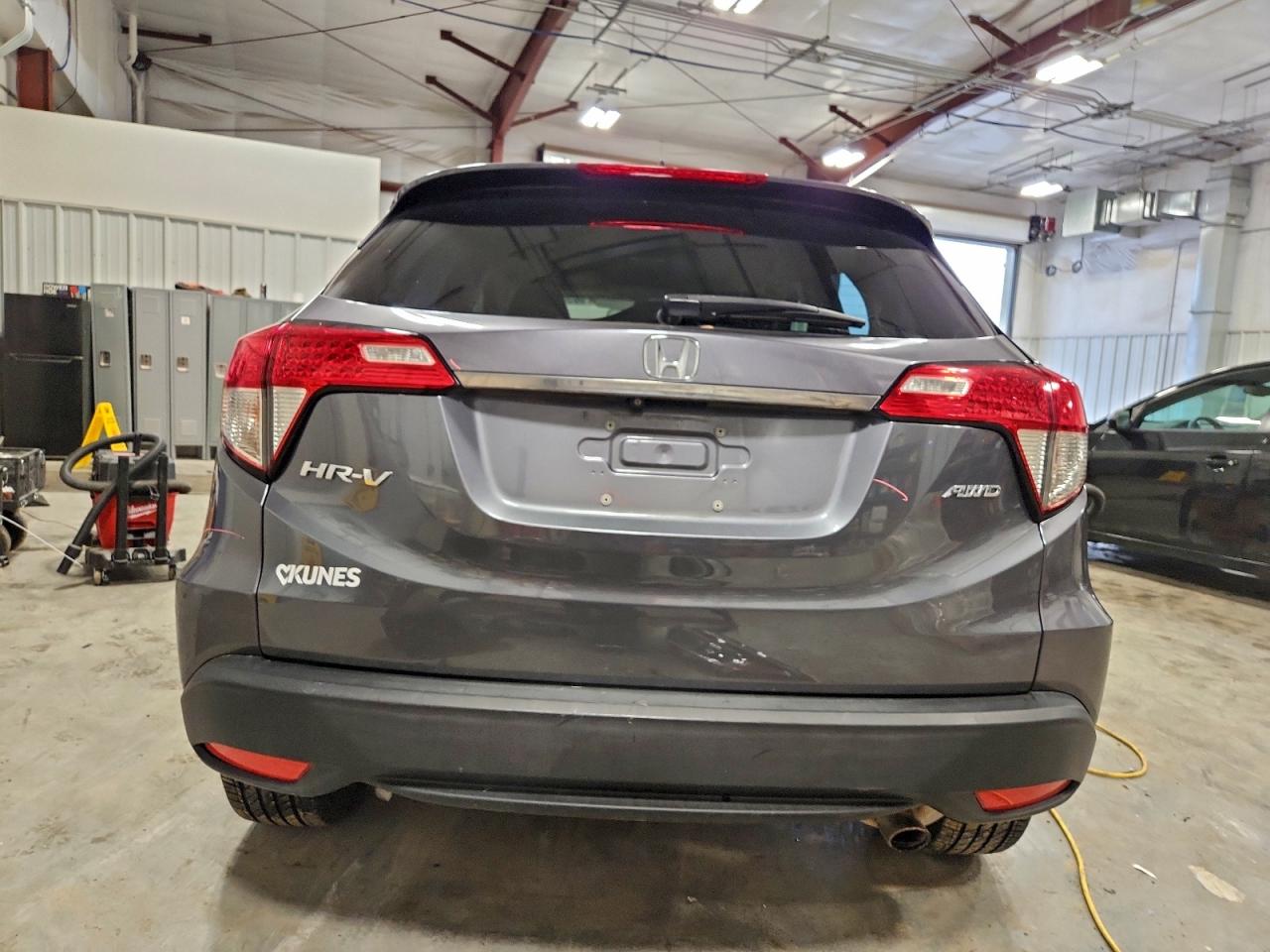 2021 HONDA HR-V EX photo 11