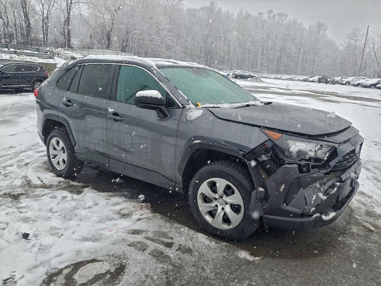 2021 TOYOTA RAV4 LE photo 7
