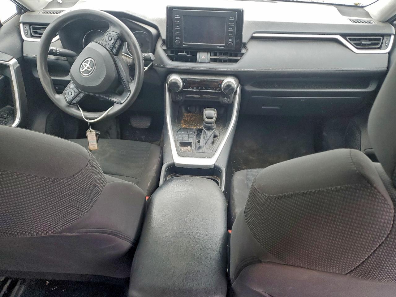 2021 TOYOTA RAV4 LE photo 15